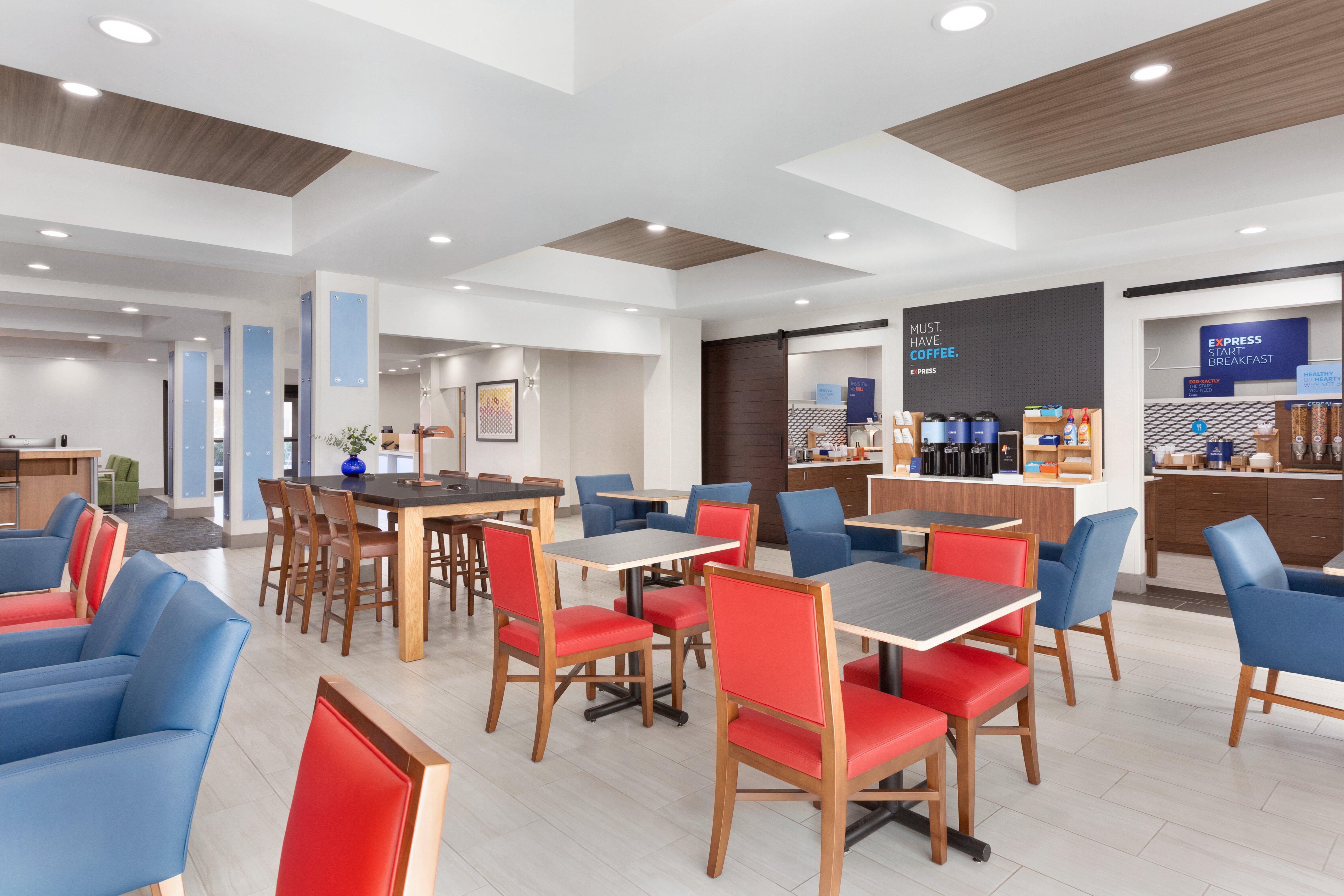 Holiday Inn Express & Suites Merced - Yosemite Natl Pk Area By Ihg Exteriör bild